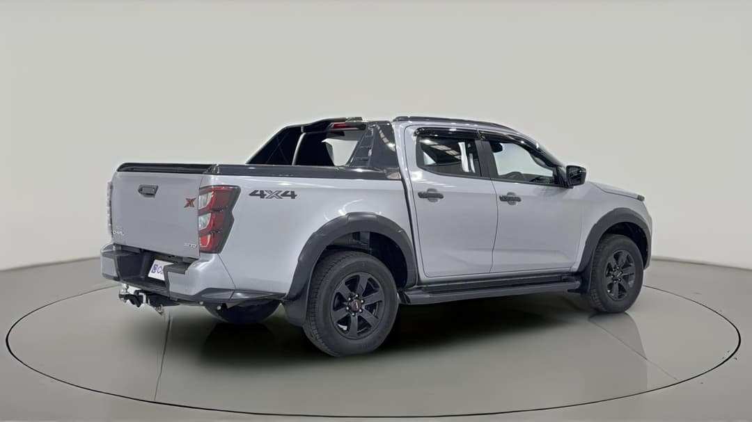 2024 Isuzu D-MAX X-terrain (4x4), Automatic, 24385 km, Right Back Diagonal (45- Degree) View
