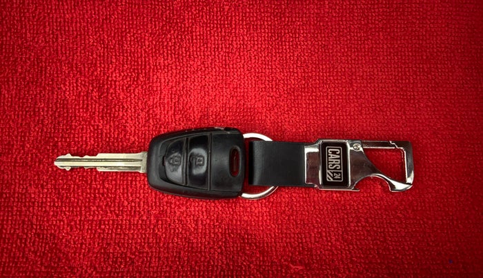 2015 Hyundai Grand i10 SPORTS 1.2 VTVT, Petrol, Manual, 35,067 km, Key Close Up