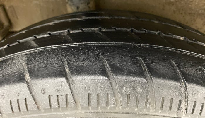2018 Maruti Celerio ZXI D, Petrol, Manual, 42,729 km, Right Rear Tyre Tread