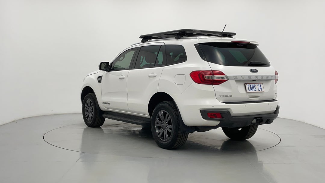 Left Back Diagonal (45- Degree) View