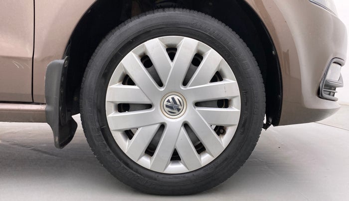2018 Volkswagen Polo COMFORTLINE 1.0 PETROL, Petrol, Manual, 70,494 km, Right Front Wheel