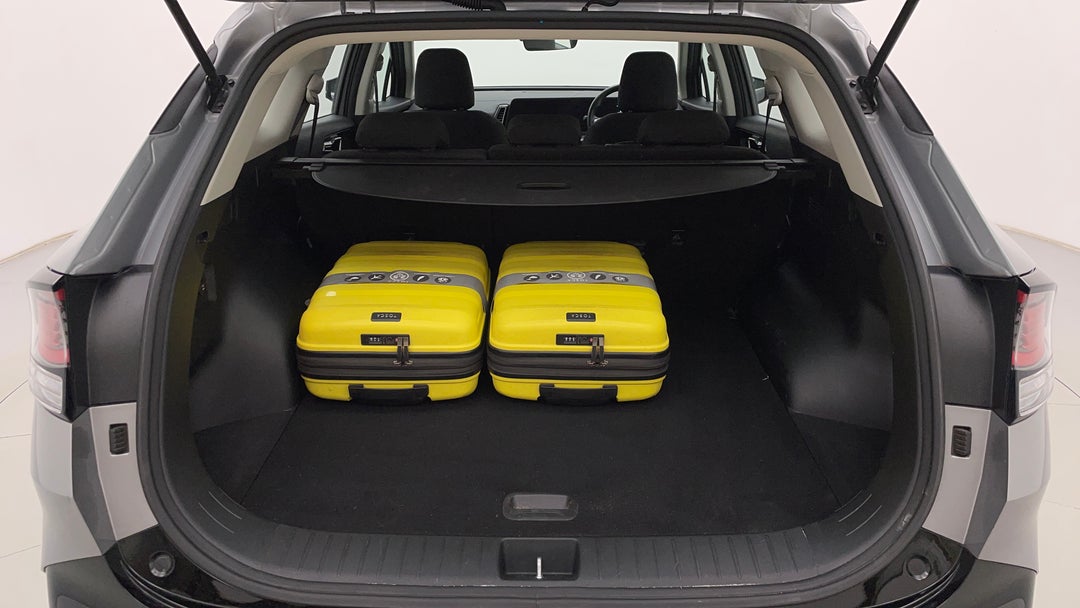 2022 Kia Sportage Sx (fwd), Automatic, 56785 km, Boot Inside View with Luggage