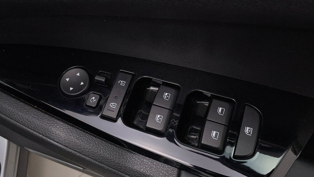 2022 Kia Sportage Sx (fwd), Automatic, 56785 km, Drivers Side Door Panel Controls