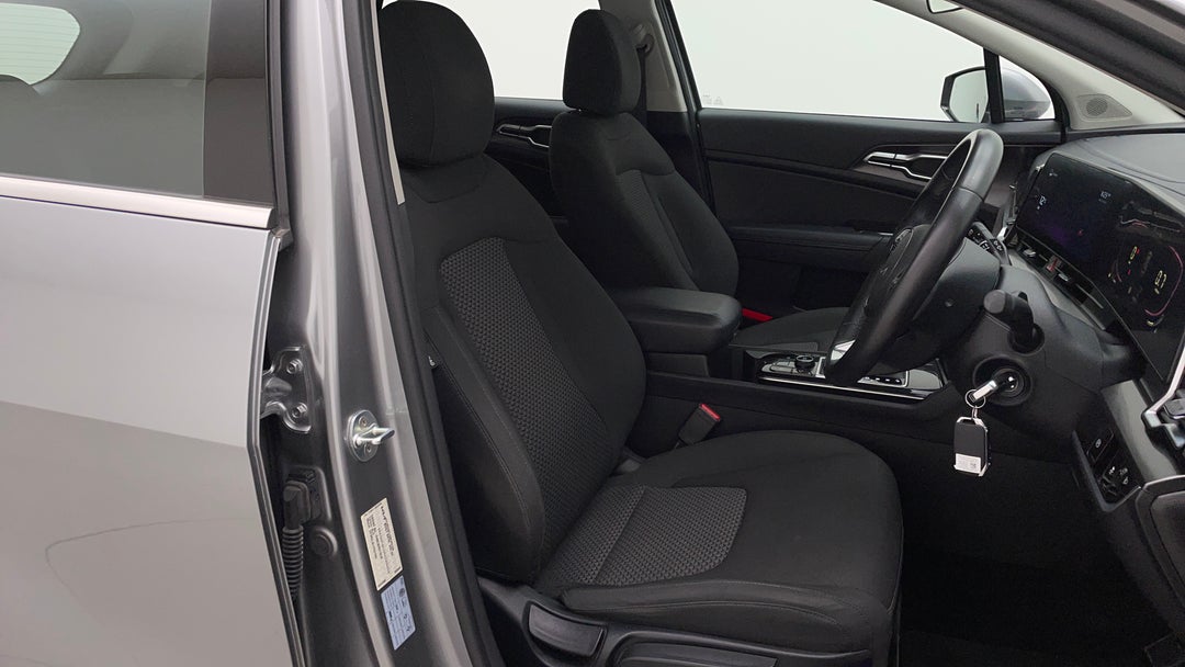 2022 Kia Sportage Sx (fwd), Automatic, 56785 km, Right Side Front Door Cabin View