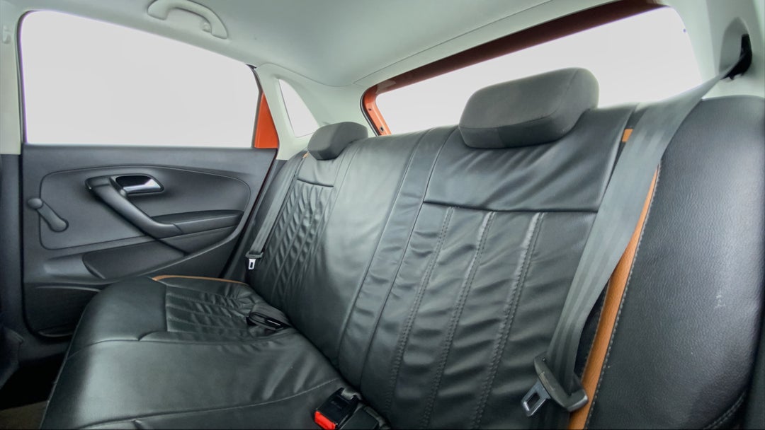 Right Side Rear Door Cabin