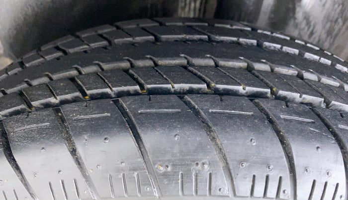 2014 Volkswagen Polo TRENDLINE 1.2L PETROL, Petrol, Manual, 24,328 km, Left Rear Tyre Tread