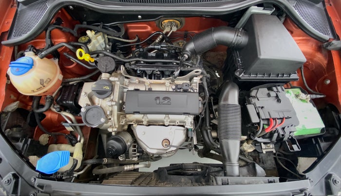 2014 Volkswagen Polo TRENDLINE 1.2L PETROL, Petrol, Manual, 24,328 km, Open Bonet