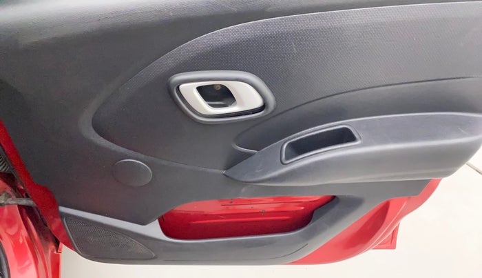 2018 Datsun Redi Go T (O), Petrol, Manual, 72,444 km, Driver Side Door Panels Control