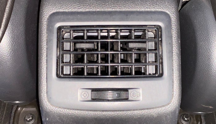 2016 Hyundai Grand i10 ASTA (O) 1.2 KAPPA VTVT, Petrol, Manual, 38,697 km, Rear AC Vents