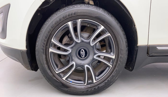 2018 Mahindra MARAZZO M8 7 STR, Diesel, Manual, 35,740 km, Left Front Wheel