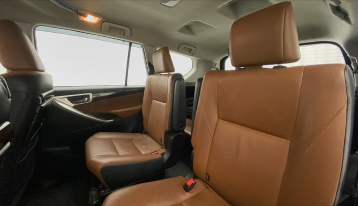 2017 Toyota Innova Crysta 2.8 ZX AT 7 STR, Diesel, Automatic, 74,251 km, Right Side Rear Door Cabin