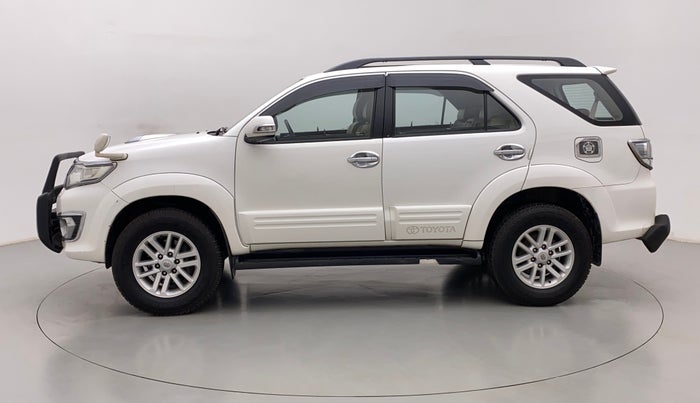 2014 Toyota Fortuner 3.0 4X2 AT, Diesel, Automatic, 73,031 km, Left Side