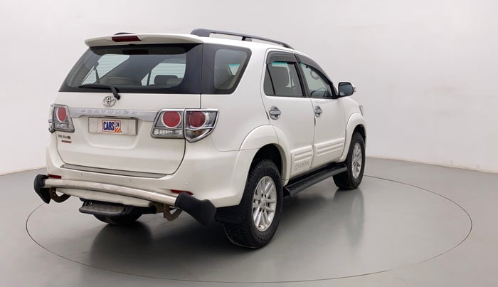 2014 Toyota Fortuner 3.0 4X2 AT, Diesel, Automatic, 73,031 km, Right Back Diagonal