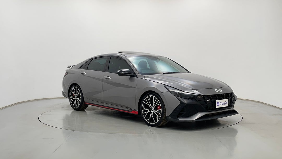 Right Front Diagonal (45- Degree) View