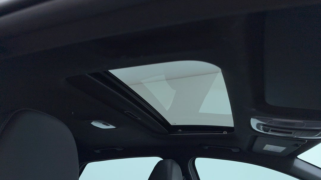 Interior Sunroof/Moonroof