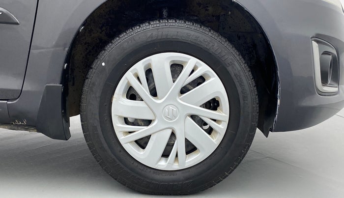 2015 Maruti Swift VXI, Petrol, Manual, 59,196 km, Right Front Wheel