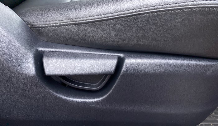2019 Hyundai NEW SANTRO 1.1 SPORTS AMT, Petrol, Automatic, 7,170 km, Driver Side Adjustment Panel
