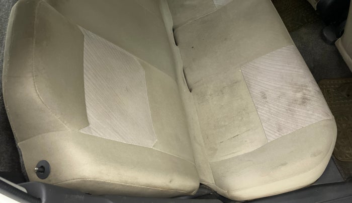 2016 Maruti Alto K10 VXI, Petrol, Manual, 1,02,185 km, Second-row right seat - Cover slightly stained
