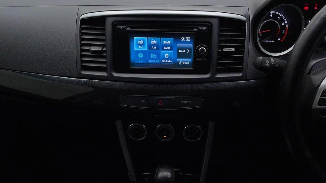 2016 Mitsubishi Lancer Ls, Automatic, 114791 km, Center Console