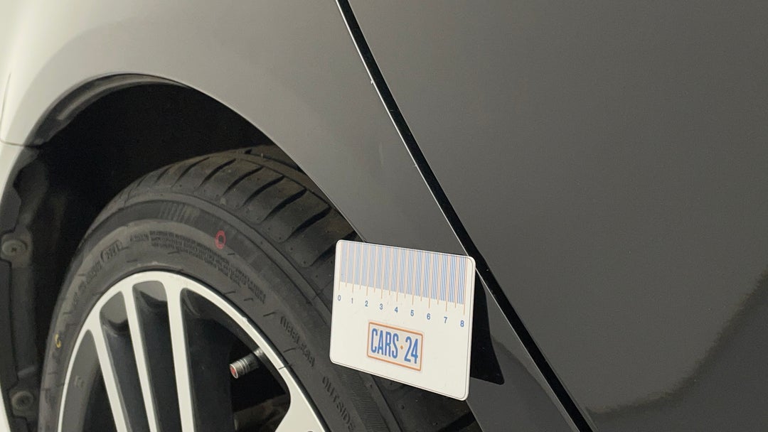 2016 Mitsubishi Lancer Ls, Automatic, 114791 km, Quarter Panel Rear RHS Dent