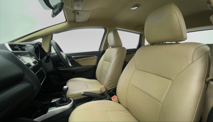2018 Honda Jazz 1.2 V MT, Petrol, Manual, 43,405 km, Right Side Front Door Cabin