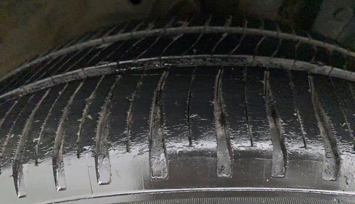 2018 Honda Jazz 1.2 V MT, Petrol, Manual, 43,405 km, Left Front Tyre Tread