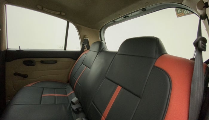 2010 Hyundai Santro Xing GLS, Petrol, Manual, 76,191 km, Right Side Rear Door Cabin