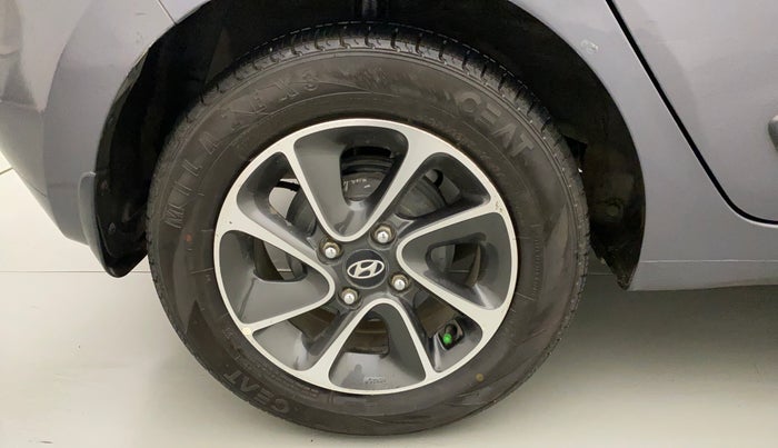 2017 Hyundai Grand i10 SPORTZ (O) AT 1.2 KAPPA VTVT, Petrol, Automatic, 40,049 km, Right Rear Wheel