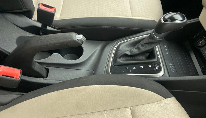 2019 Hyundai Verna 1.6 VTVT SX + AT, Petrol, Automatic, 31,360 km, Gear Lever