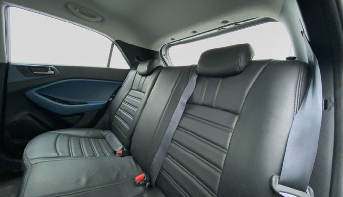 2017 Hyundai i20 Active 1.2 SX, Petrol, Manual, 21,517 km, Right Side Rear Door Cabin