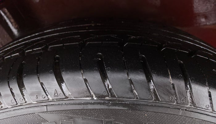 2017 Honda Brio S MT, Petrol, Manual, 42,730 km, Right Rear Tyre Tread