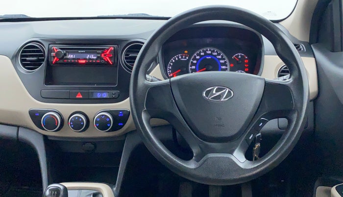2016 Hyundai Grand i10 MAGNA 1.2 VTVT, Petrol, Manual, 1,01,233 km, Steering Wheel Close-up