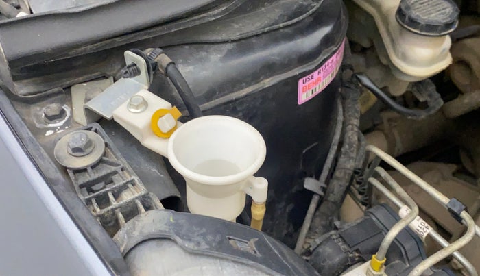 2016 Tata Zest XT PETROL, Petrol, Manual, 48,196 km, Front windshield - Wiper bottle cap missing