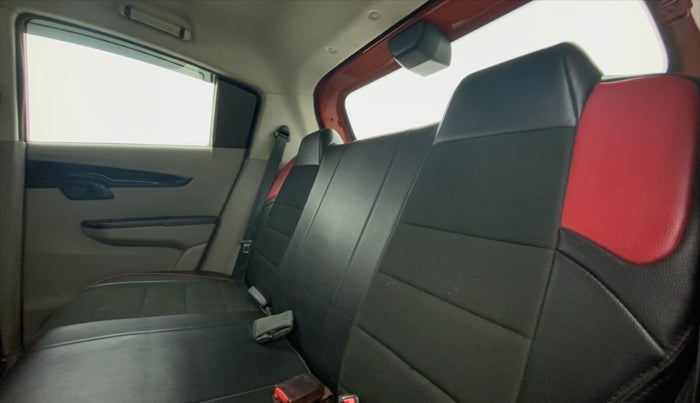 2017 Mahindra Kuv100 K4+ 6 STR, Petrol, Manual, 78,249 km, Right Side Rear Door Cabin