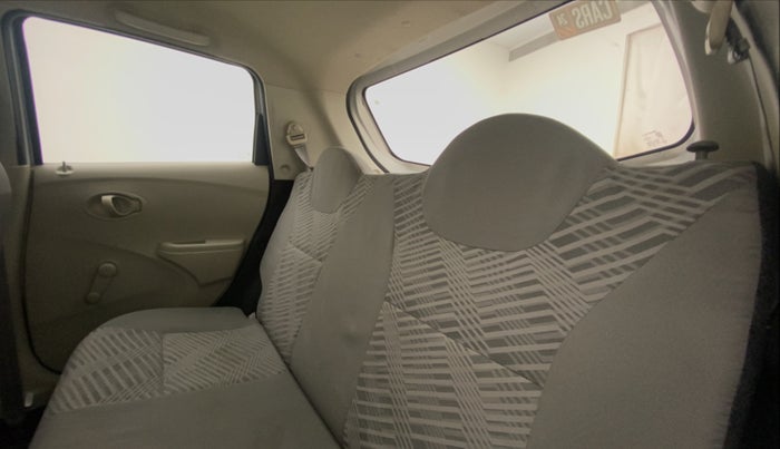 2014 Datsun Go T, Petrol, Manual, 55,319 km, Right Side Rear Door Cabin