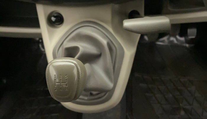 2014 Datsun Go T, Petrol, Manual, 55,319 km, Gear Lever