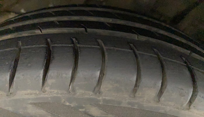 2014 Datsun Go T, Petrol, Manual, 55,319 km, Right Rear Tyre Tread
