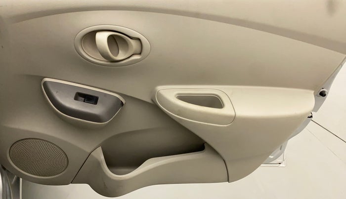 2014 Datsun Go T, Petrol, Manual, 55,319 km, Driver Side Door Panels Control