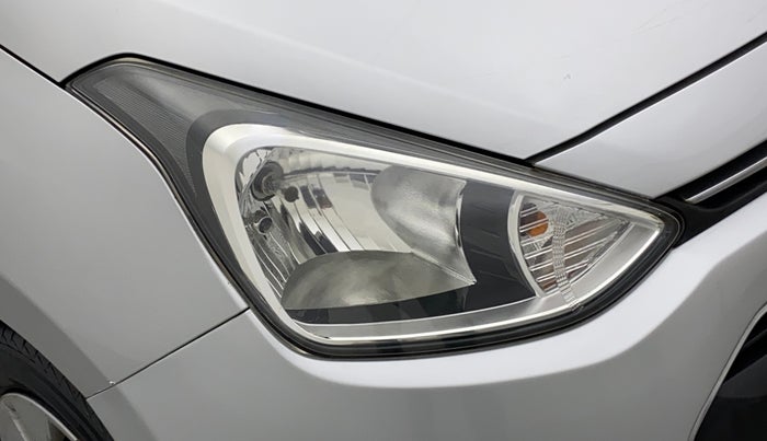 2014 Hyundai Xcent S 1.2, Petrol, Manual, 40,968 km, Right headlight - Minor scratches
