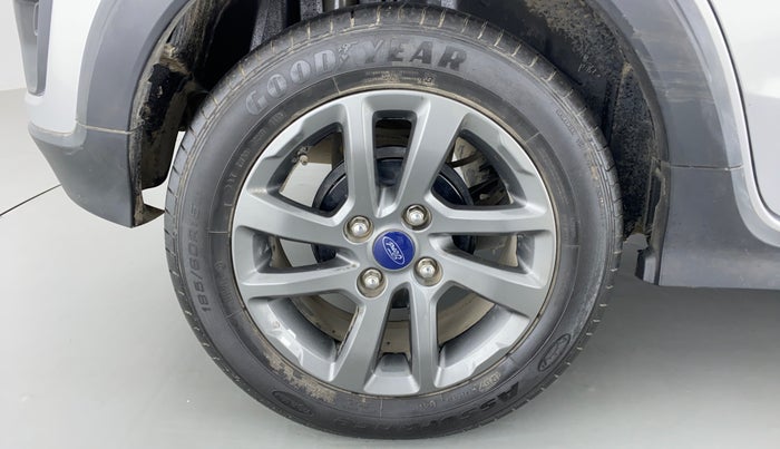 2018 Ford FREESTYLE TITANIUM 1.2 TI-VCT MT, Petrol, Manual, 37,702 km, Right Rear Wheel