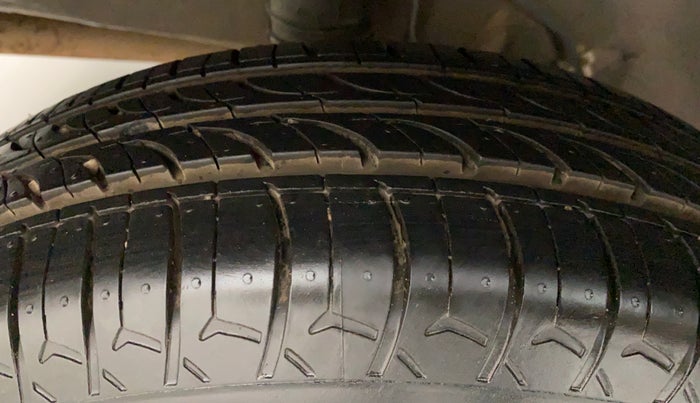 2015 Datsun Go Plus T, Petrol, Manual, 36,339 km, Right Rear Tyre Tread