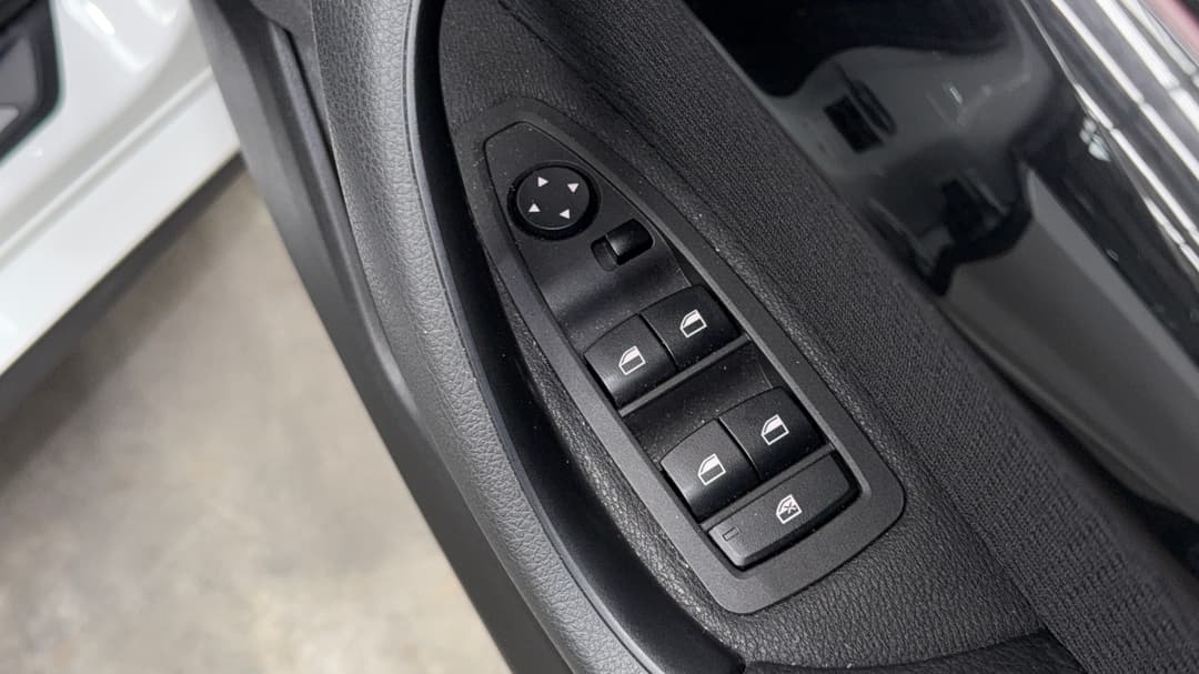 2018 BMW X2 sDrive18i M Sport, Automatic, 68538 km, Drivers Side Door Panel Controls