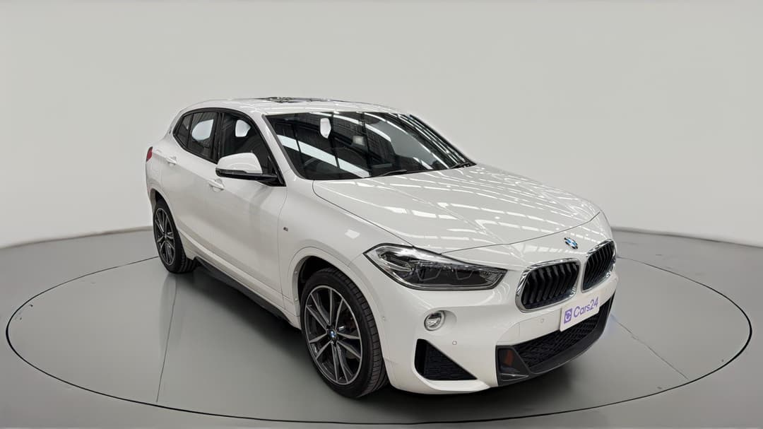 2018 BMW X2 sDrive18i M Sport, Automatic, 68538 km, Right Front Diagonal (45- Degree) View