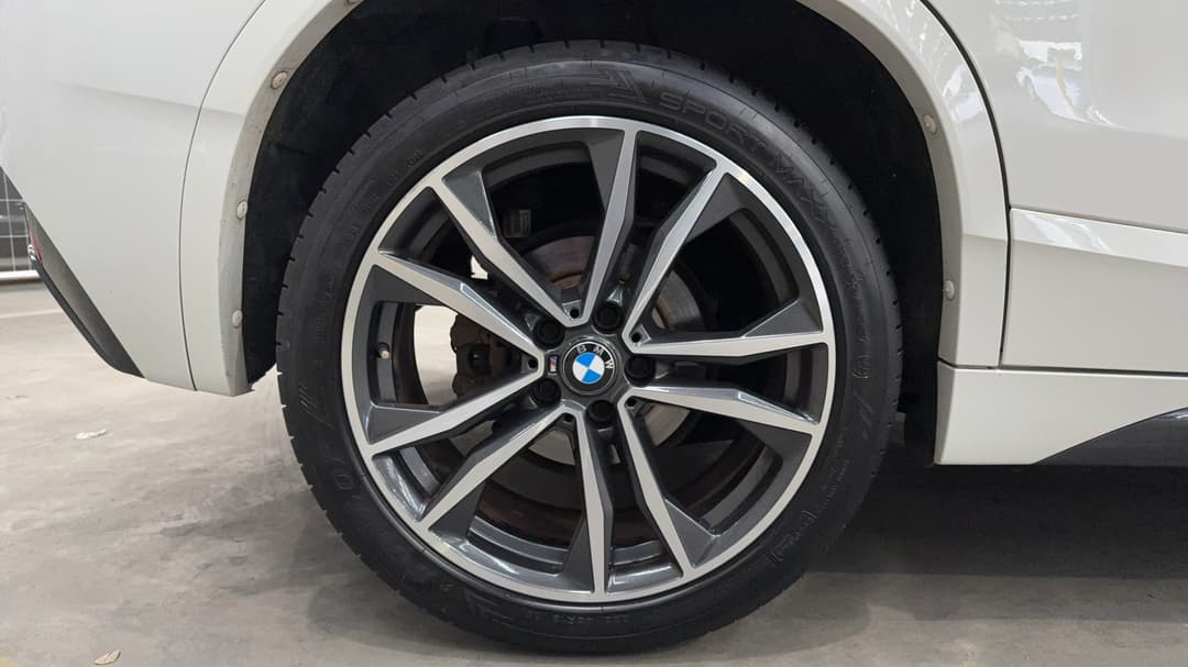 2018 BMW X2 sDrive18i M Sport, Automatic, 68538 km, Right Rear Wheel