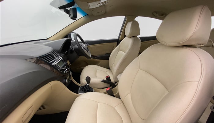 2011 Hyundai Verna FLUIDIC 1.6 SX VTVT, Petrol, Manual, 94,946 km, Right Side Front Door Cabin