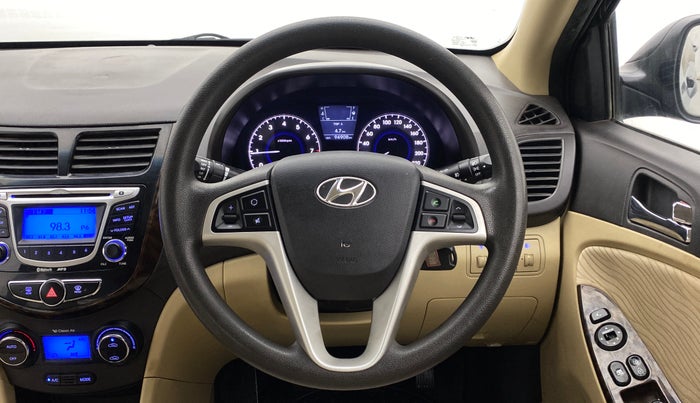 2011 Hyundai Verna FLUIDIC 1.6 SX VTVT, Petrol, Manual, 94,946 km, Steering Wheel Close Up