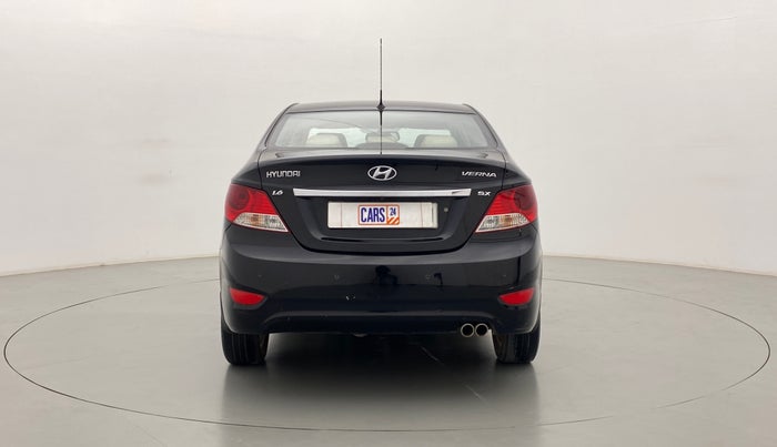 2011 Hyundai Verna FLUIDIC 1.6 SX VTVT, Petrol, Manual, 94,946 km, Back/Rear