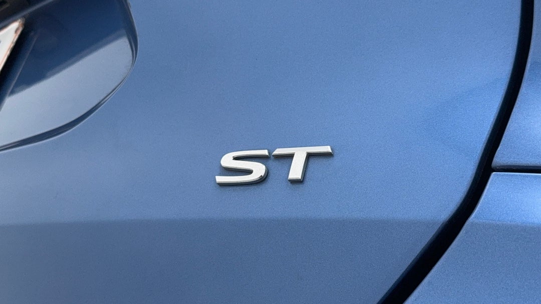 Badge (Boot Right Side)