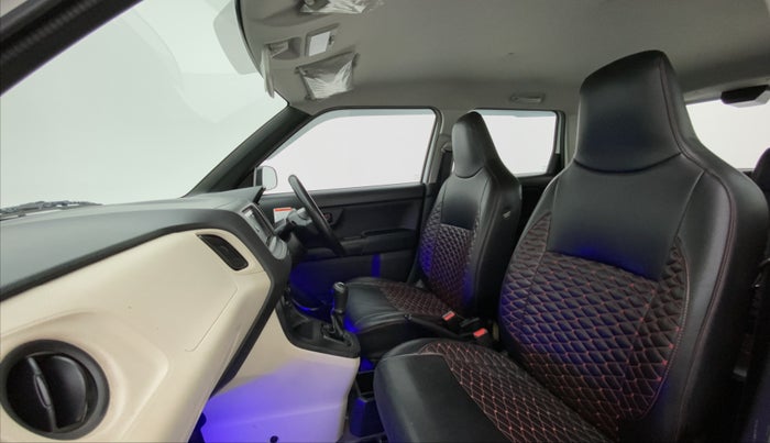 2019 Maruti New Wagon-R LXI CNG 1.0, CNG, Manual, 66,437 km, Right Side Front Door Cabin