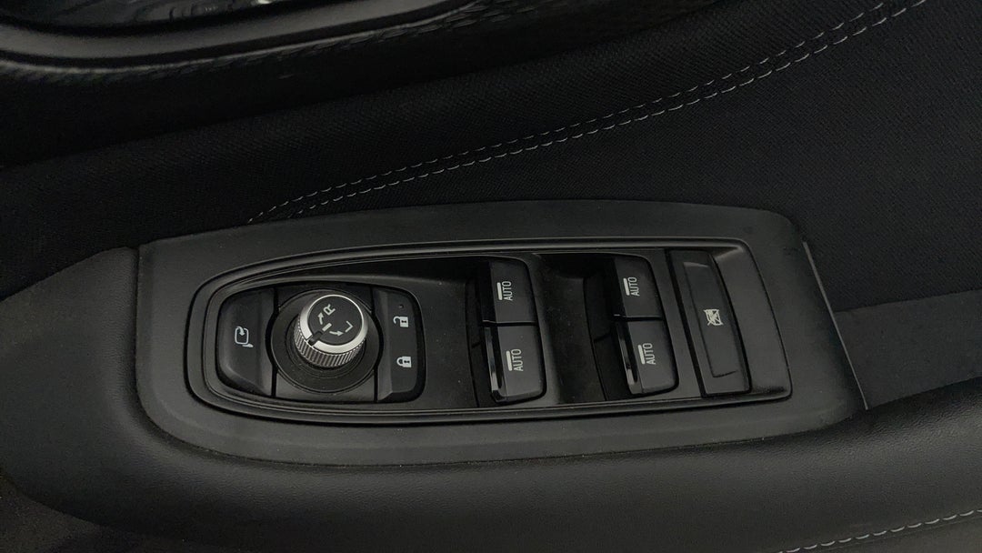 2021 Subaru Outback AWD, Automatic, 24687 km, Drivers Side Door Panel Controls